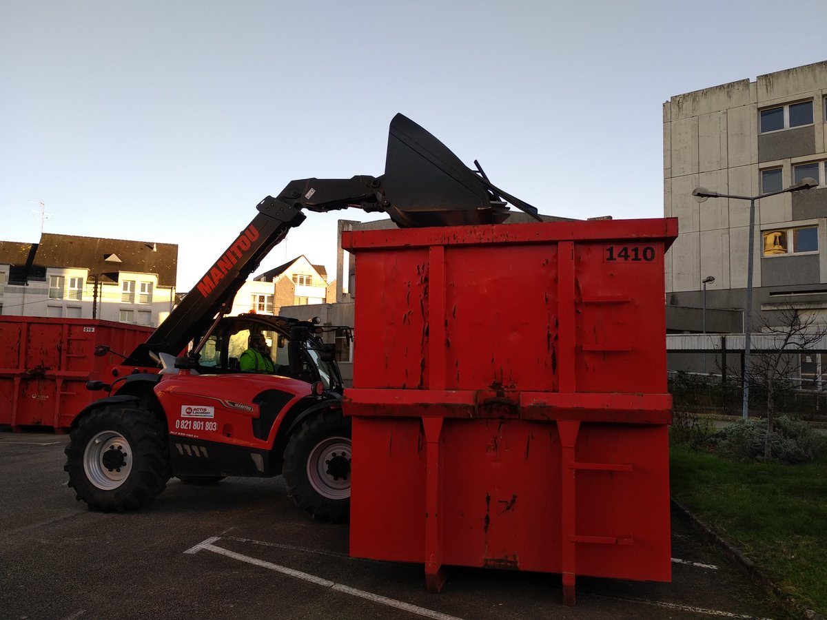 bouvin_thierry's tweet photo. Pour vos curages et micro déménagement #retrilog Photos d'un chantier, 5 jours et demi pour #70tonnes de mobilier évacuées et 12 tonnes de #réemploi. Contact #info@retrilog.fr https://t.co/g4bHnOTf9V
