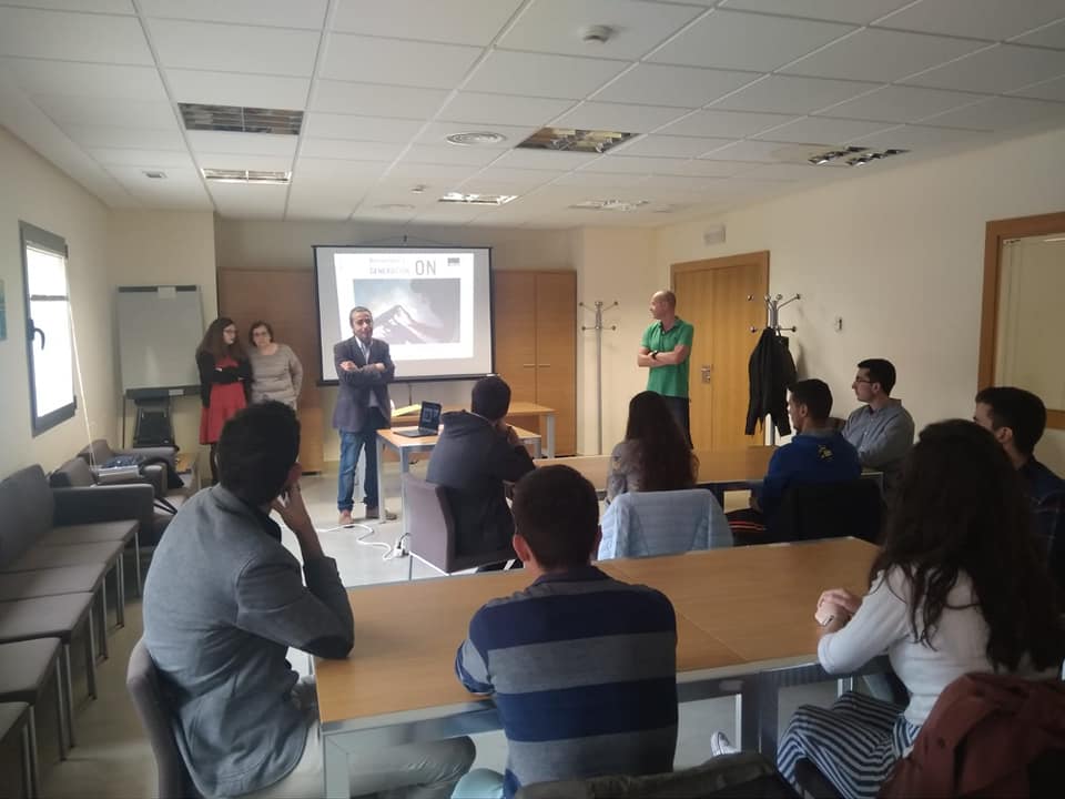 IMPEFE's tweet photo. Ya está en marcha #GeneracionON, el programa de #talento para universitarios desarrollado por el @cipeuclm y el @IMPEFE. El concejal de Promoción Económica, Cultural y Turística de Ayuntamiento de Ciudad Real, José Luis Herrera, ha dado la bienvenida a todos sus participantes https://t.co/M7PnDVhoYr