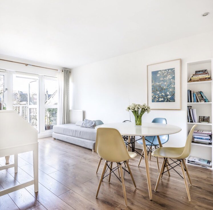 Sale agreed via sealed bids 🎉 a one bedroom ex local authority flat on Highbury Grove
#KFHproperty #propertyforsale #forsale #estateagent #realestate #interiordesign #interiors #house #home #islington #highbury #finsburypark #holloway #n1 #n5 #n4 #n7 #northlondon