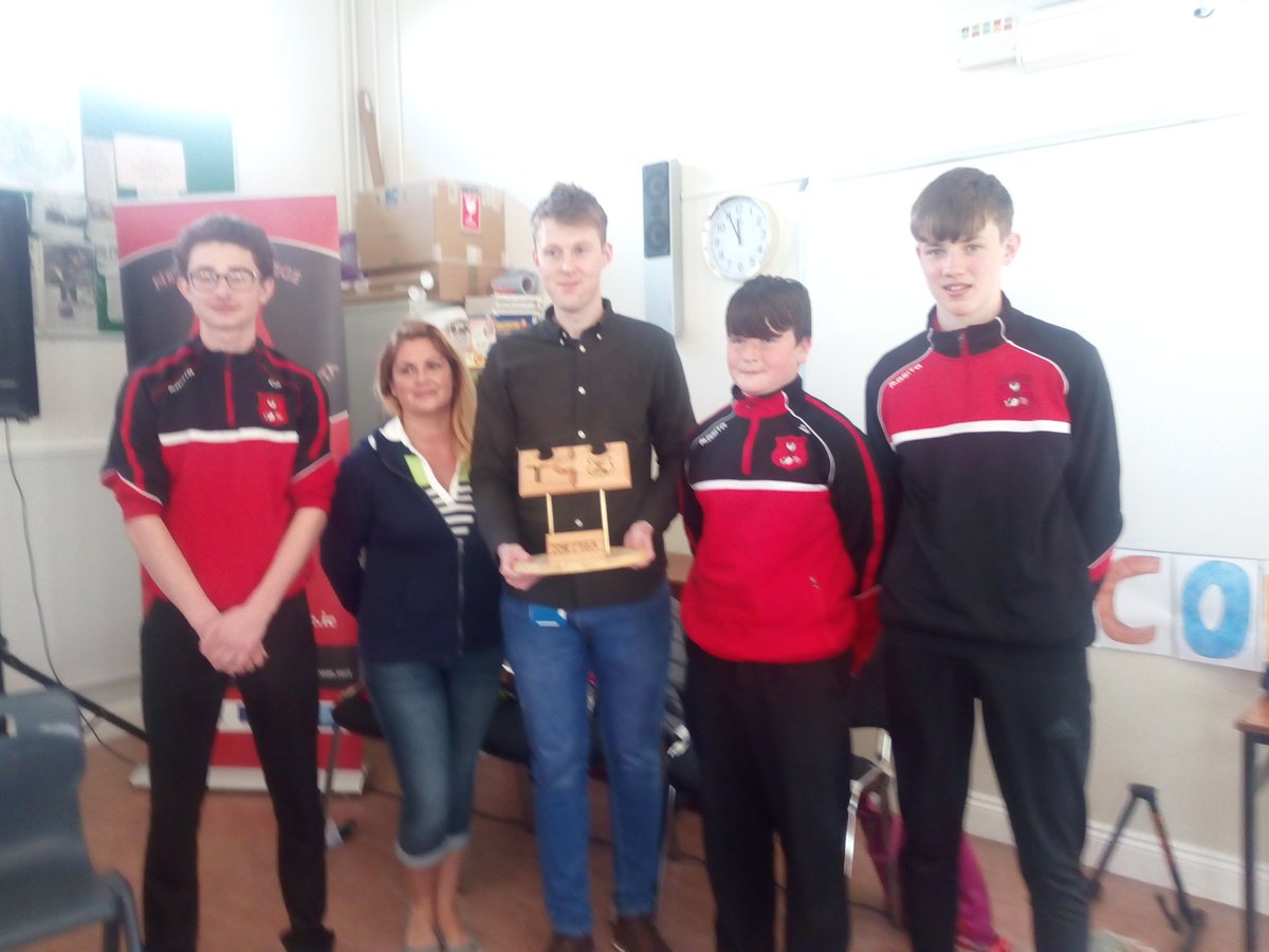 EleanorWalsh2's tweet photo. Great wrap up event @NewportCollege with music, drama and a beautiful wooden gift for @TeleflexCareers as a Thank You for a great Skills @ Work programme @Action_On_Ed https://t.co/tRliCX1LNK