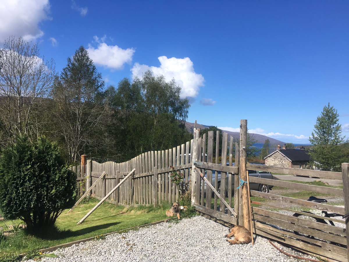 liusaidhbeattie's tweet photo. Great to attend #RuBrief CPD @charlescowap today covering IHT CGT and agricultural Property valuations and me accessing from sunny Ullapool! Thanks great #edtech for valuers and surveyors https://t.co/MUZzxzcjzu