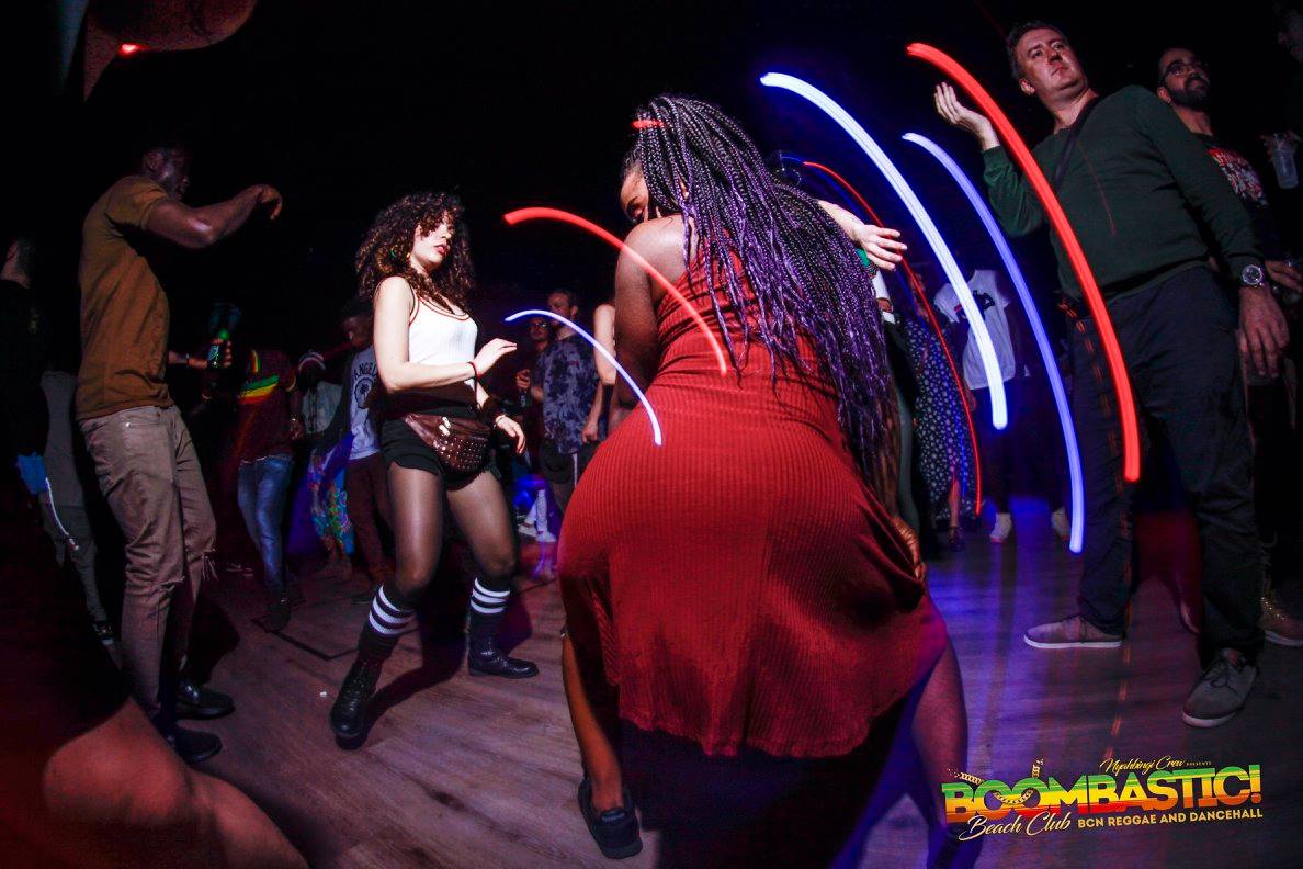 See you tonight! Touch Down Party ready! Listas de Facebook y Whatsapp abiertas! :) facebook.com/events/6654607… <a href="/kinghorrorsound/">King Horror Sound</a> <a href="/NyahbingiSound/">Nyahbingi Sound</a> @nbcproducciones <a href="/dothereggaeguia/">DotheReggae.com 🔥</a> <a href="/pullupwear/">Pull Up Wear</a> <a href="/AgendaConcertsC/">AgendaConcerts.CAT</a> <a href="/BCNreggae/">BCN Reggae</a> <a href="/acreggae/">ACReggae</a>