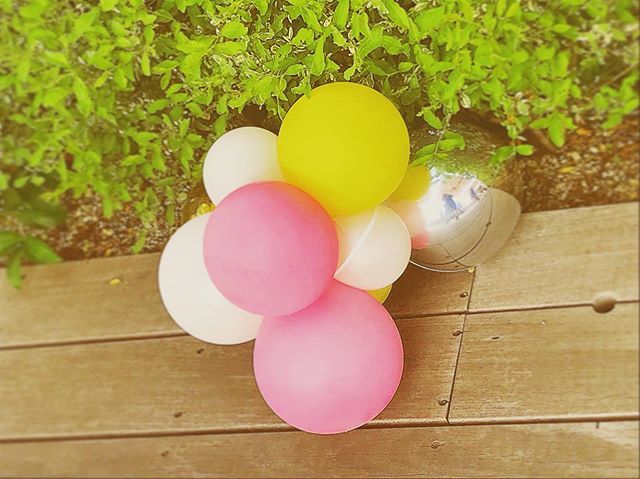 notico8's tweet photo. #cute #yellow #pink #white #balloon #japan #カラフル #かわいい #風船 #写真 #写真部 #写真好きな人と繋がりたい #写真好き #写真好き #写真で伝えたい���の世界 #写真を撮るのが好きな人と繋がりたい #twitter https://t.co/uj7BrtTtvs https://t.co/orirjRwagu