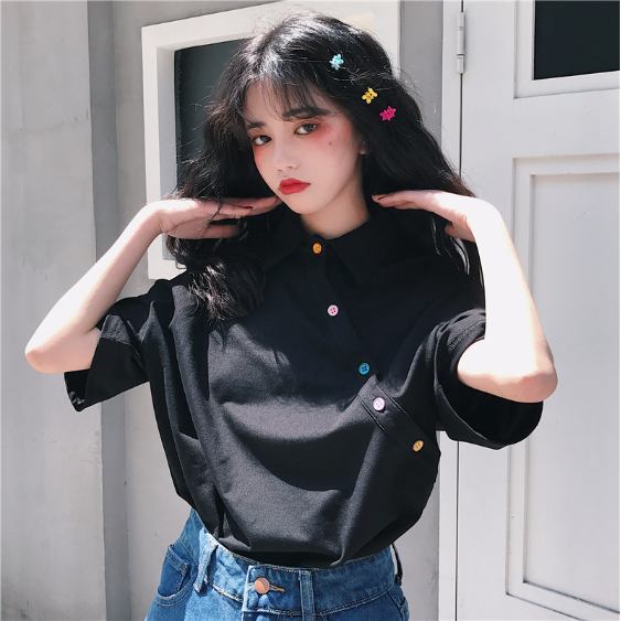 HANOYIBI_09's tweet photo. [RT+팔로♥한분 증정★] 

🌸단추 포인트 반팔 티🌸 

☄️가격: 14000원+3000원(배송비)

☄️상세 주문 
https://t.co/tbTSARPHOr    
☄️주문확인
https://t.co/u0LpBukpjY                     
          
[05/16마감] https://t.co/W2zRxwR9wS