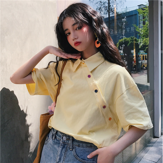 HANOYIBI_09's tweet photo. [RT+팔로♥한분 증정★] 

🌸단추 포인트 반팔 티🌸 

☄️가격: 14000원+3000원(배송비)

☄️상세 주문 
https://t.co/tbTSARPHOr    
☄️주문확인
https://t.co/u0LpBukpjY                     
          
[05/16마감] https://t.co/W2zRxwR9wS