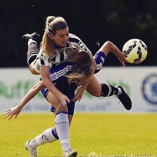 FcWeird's tweet photo. superposition
Credit : #unkwon
.
#WeirdFootballClub #WeirdFC #Football #Soccer https://t.co/lI18DKCNp9 https://t.co/Uq7cLKE9pl