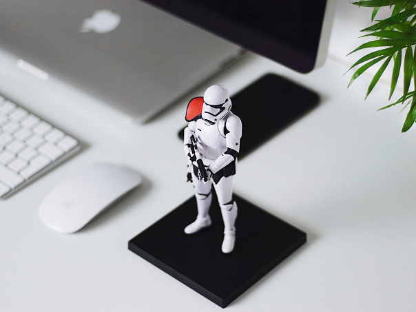Be sure to install software and #Security updates for your devices!  It is recommended to turn on ‘Automatic Updates’ for your operating system and ensure plug-ins like Flash and Java are up to date.  Always check with your service provider before making these changes.
