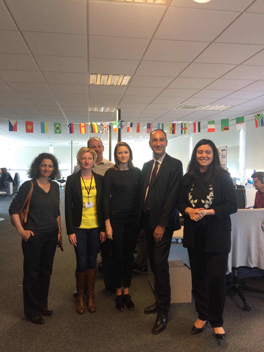 Domofinance propose des prêts attractifs aux clients Particuliers et aux syndicats de copropriété pour financer leurs travaux d'efficacité énergétique. Rencontre avec les équipes opérationnelles mobilisées près de Rouen. #PrimeEnergie #transitionénergétique