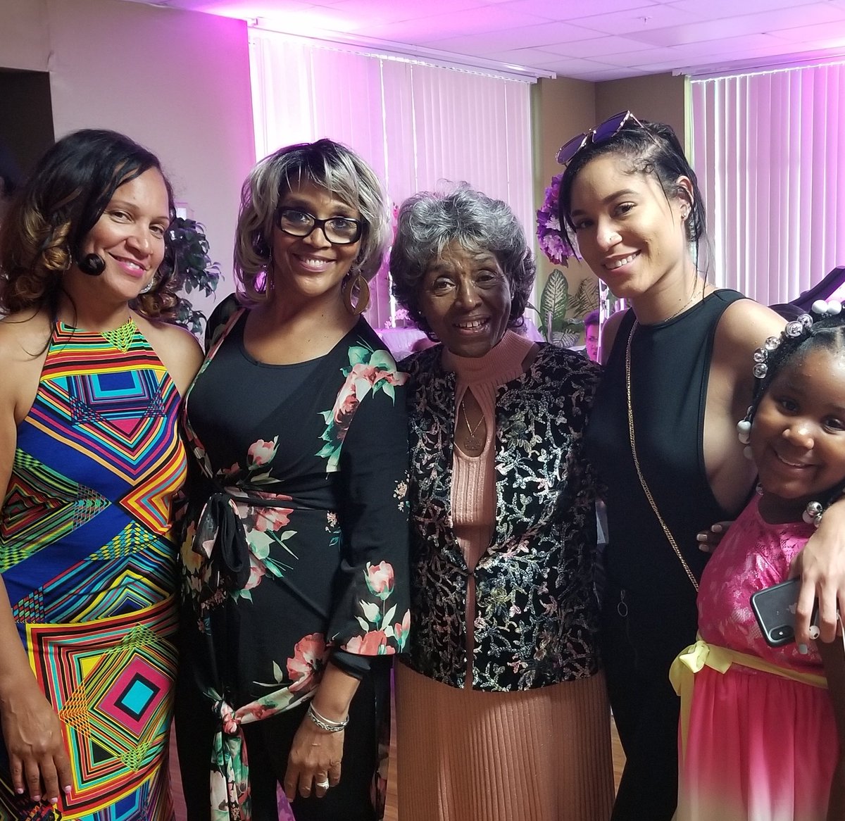 _made2wynn's tweet image. Happy Mother's Day to my Beautiful Mom &amp;amp; Grandmother. We love you. #FiveGenerations #blessed #thankful #grateful #DCNatives #GoodDayDC