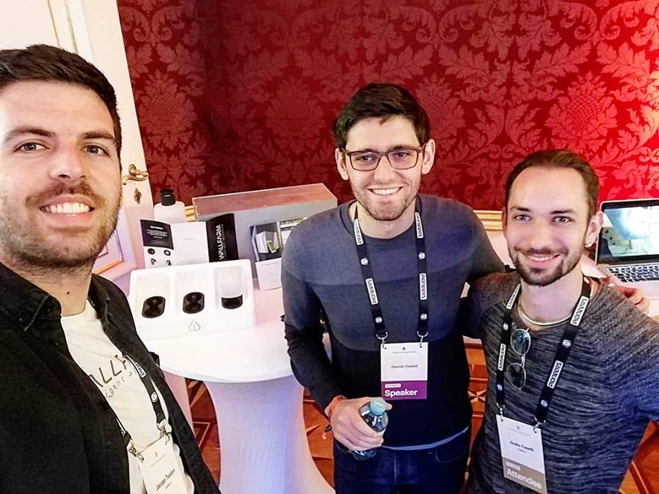 wallfarm tweet media