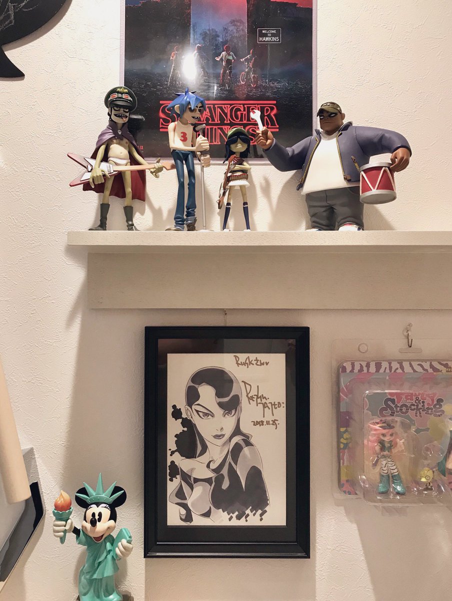 rsk_hz's tweet photo. 館尾先生に描いていただいたBatman beyond のinqueさん、額装して飾りました！ほんとにかっこいい！😍美しい！😍🙌 https://t.co/dJthCZPrNL
