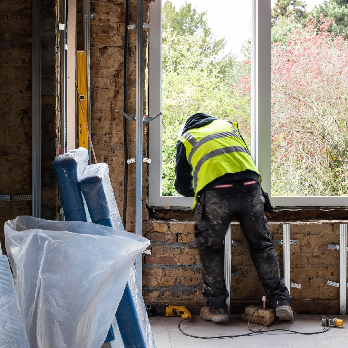 We’re on site at our Edwardian redevelopment project in Wimbledon Village. A spectacular blend of Edwardian history and modern luxury, Caley House is the perfect residential hideaway in SW19. po.st/FlQSae #CaleyHouse #WimbeldonVillage