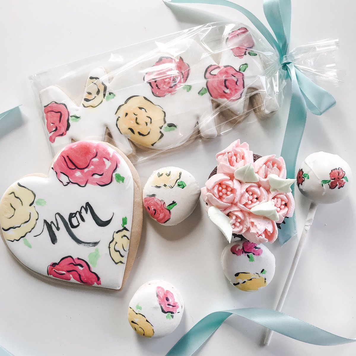 We’re ready for Mother’s Day. 💕#mothersdaygift #MothersDay2019