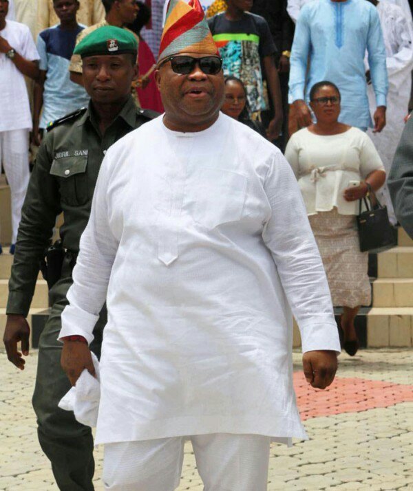CTLInitiative's tweet photo. Alleged Certificate Forgery: Court Grants Senator Adeleke 2 Million Naira Bail

Click on the link below to watch the full video 
https://t.co/MxrtDqRQZa

#FridayFeeling #FridayThoughts #RCCGLoveInAction #Ramadan https://t.co/xb164eS7GA