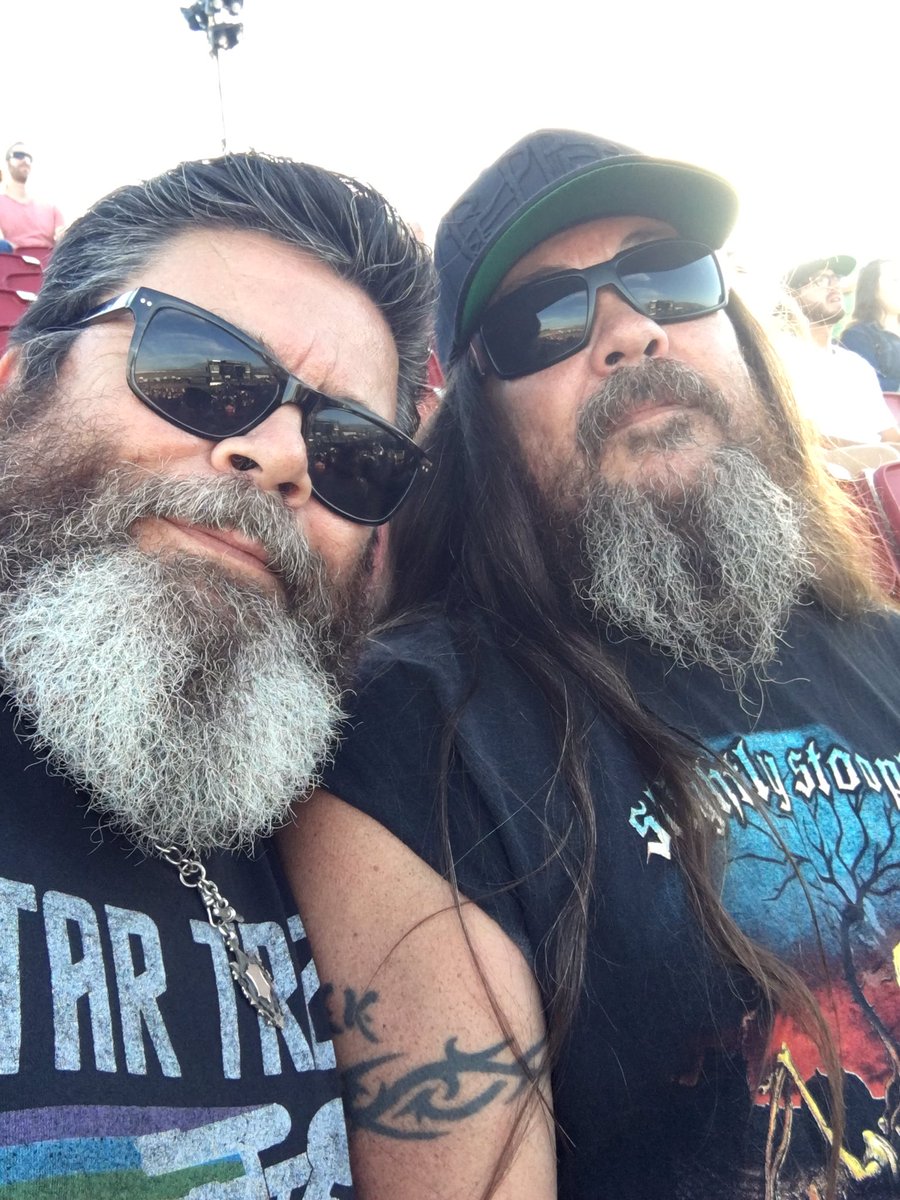 deanamo70895407's tweet photo. Happy Birthday Little Brother! The Fun we’ve had. ❤️🤘🏿#SDMF #getyourpull https://t.co/EQnz0Aqf8d