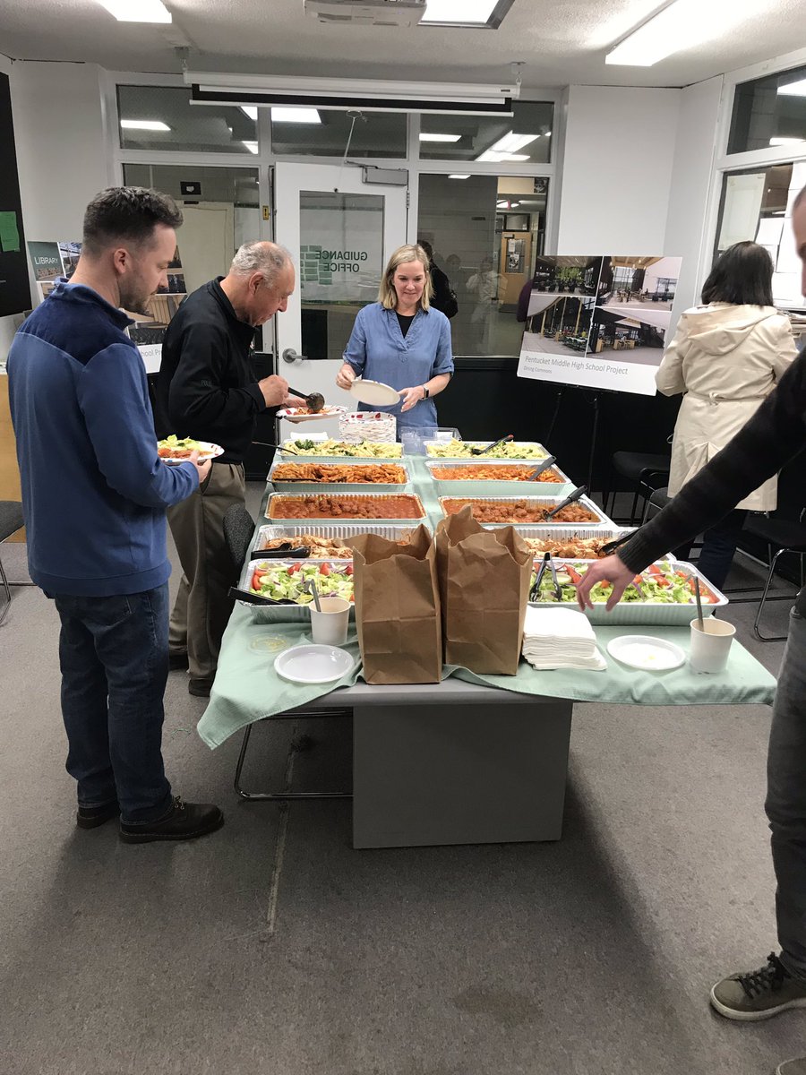 PRHS2019's tweet photo. Teacher Appreciation Lunch!!! Thank you to all the teachers and school staff for everything you do :) #TeacherAppreciationWeek https://t.co/2uqWhAP5h9