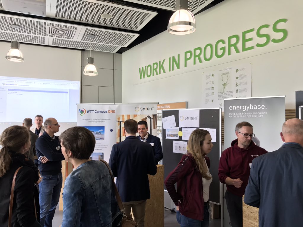 EnBW's tweet photo. Volles Haus beim Marktplatz der Innovationen. Der 1. der #InnotageBW im EnBW #Innocampus bietet Vertretern von Kommunen Austausch und Themen aus der Praxis für die Praxis. Wir freuen uns schon auf‘s nächste Mal! #innovation #digitalisierung https://t.co/rB0rA4aUQF