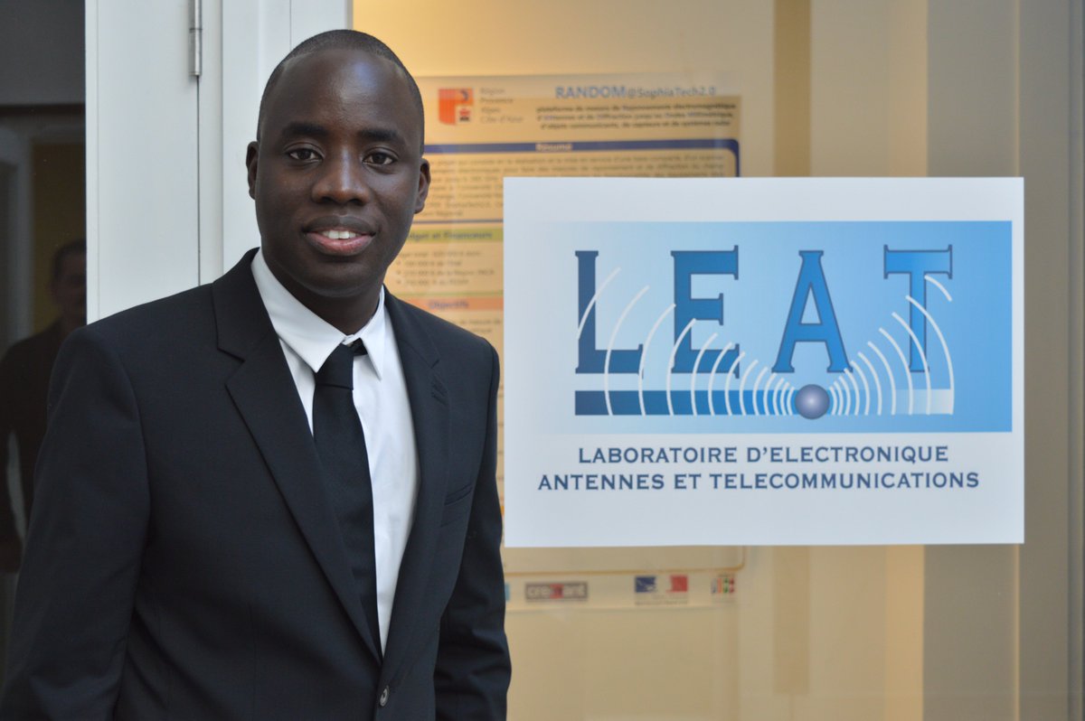 J'ai soutenu ma thèse de doctorat devant un jury international sur le sujet " Conception de petits réseaux d'antennes reconfigurables ou 'Small Cells' pour le standard 5G" 
A l'unanimité le jury m'a décerné le diplôme de PhD non je voulais dire double PhD France&amp;Sénégal
#5G