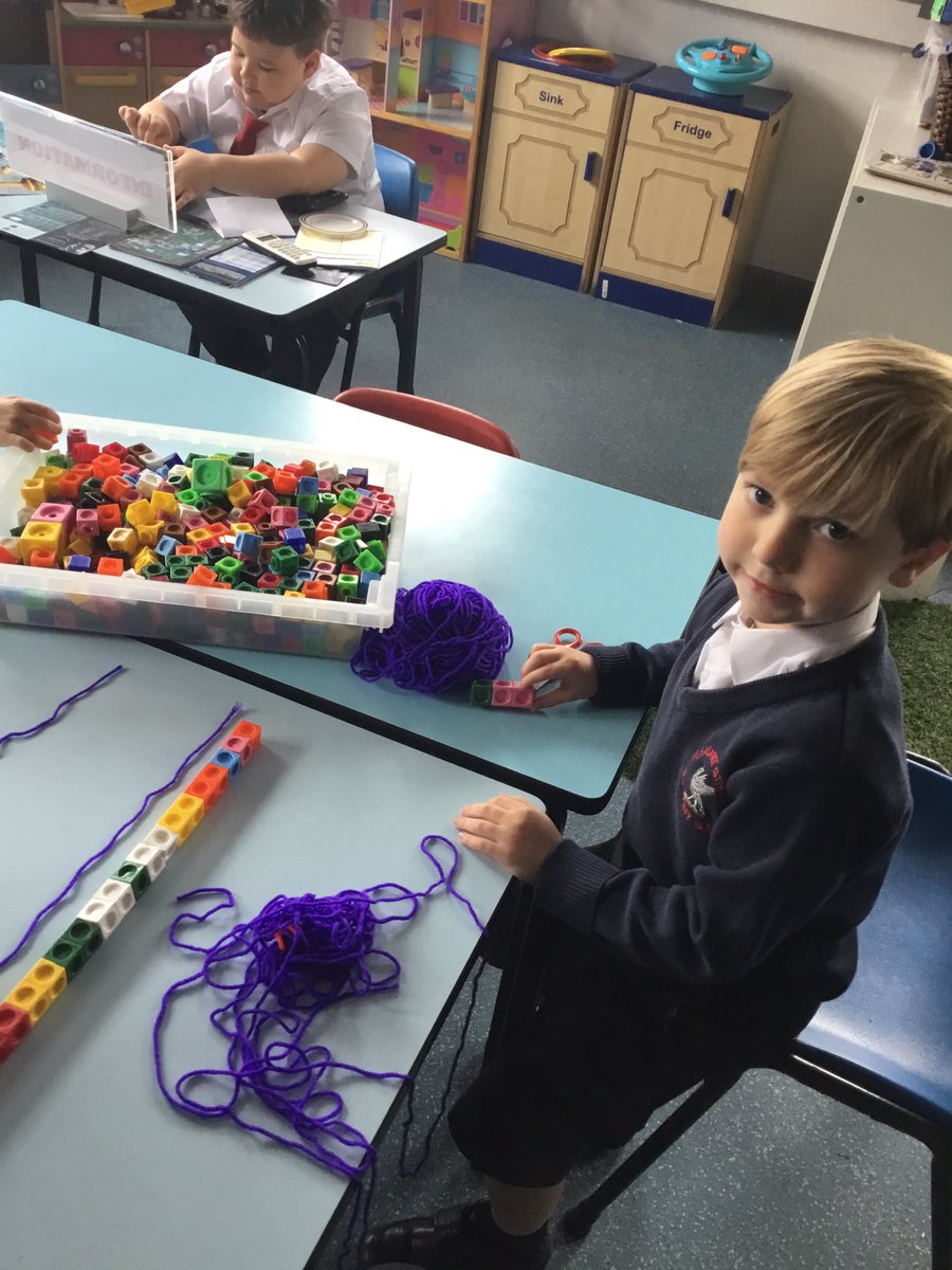 C7Pleasant's tweet photo. The children measured each other's heads today.  Just like Jim in #jimandthebeanstalk! @pleasantstreads #pleasantstmathematicians https://t.co/mmWPxlrn1c