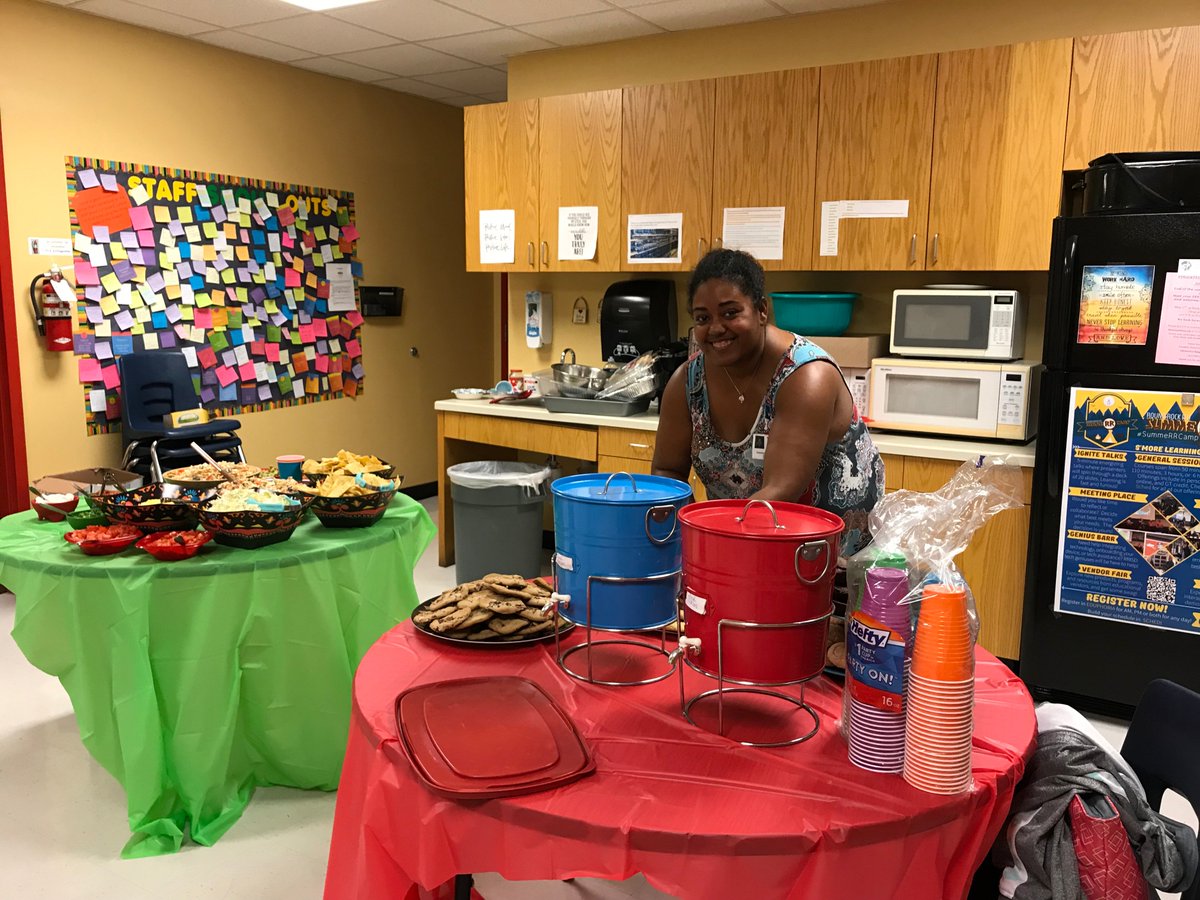 Vic Robertson Elementary tweet media