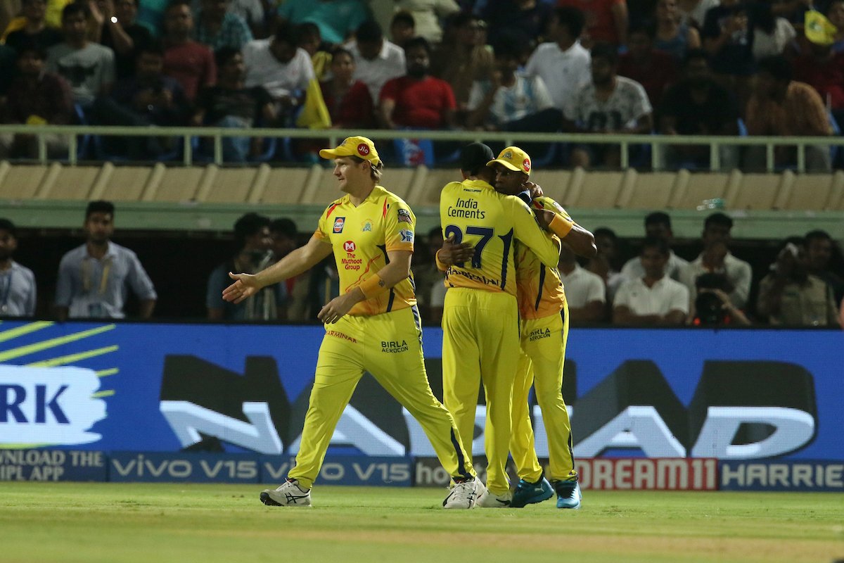 Shane Watson, Harbhajan Singh and Dwayne Bravo celebrate during an IPl match (Credits: Twitter/ Indian Premier League)