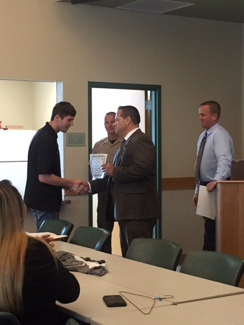 So proud of these 4 students from @NewTechHigh and @AmCanHS for completing the Napa County Sheriff's Dept. Internship Program! Great work! And a special thank you to Sgt. Joseph Jones for his support! @NVUSD