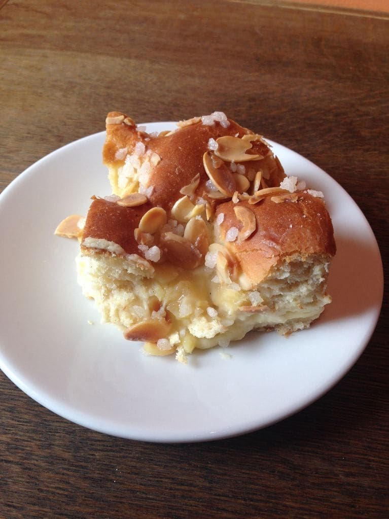 heycaseywattsup's tweet image. Wanna try my FAVORITE DESSERT IN DC? Check out the &quot;butterkuchen&quot; from Bakers and Baristas, just a couple of blocks away from @nationjs #nationjs

maps.app.goo.gl/zmia73hNzFsbvD…

beta.washingtonpost.com/express/wp/201…