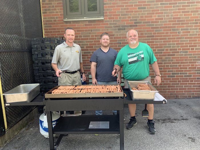 castle_wr's tweet image. Thanks to our District Office for hosting our High Attendance Lunch at WR Castle! 

#TomcatTradition #OnceATomcat #AlwaysATomcat #AttendanceMatters