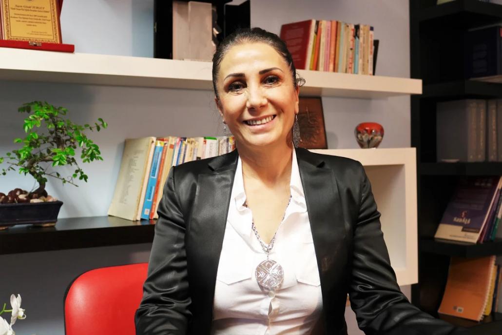 EyDER2010's tweet photo. Bu yıl, “Engelliler Haftası“nda farklı gelişen çocuklarımı anlatmak istiyorum.
Önce onların ifadeleriyle başladım yazıma.
Gönül Gürsoy
Engelsiz Yaşama Derneği Başkanı
https://t.co/GDNuekOTRE https://t.co/dIWCDUrHVw