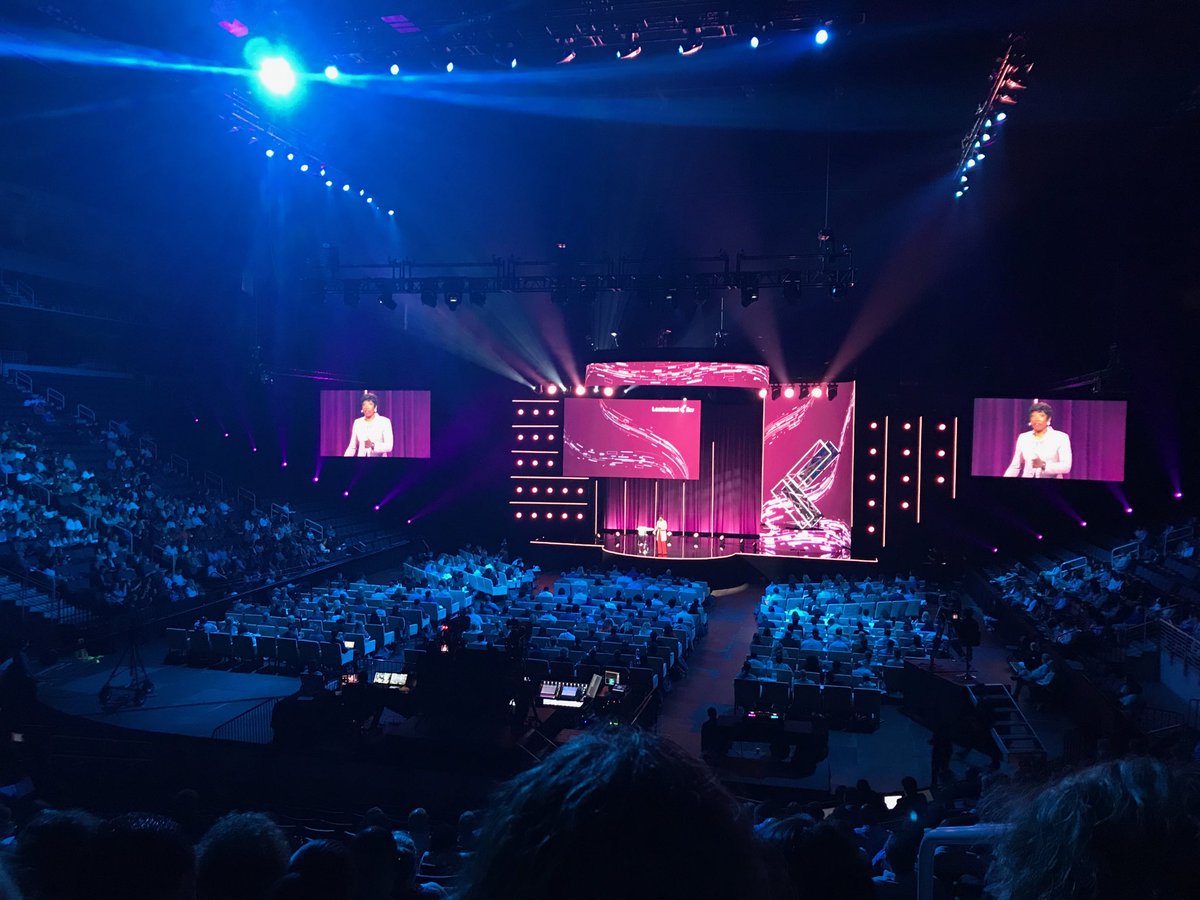 ⁦<a href="/carlaannharris/">Carla Ann Harris</a>⁩ “Fear has no place in your success equation... Call a failure a failure, don’t leave it unsaid.” Applaud the courage in trying and cull the learning. Investment banker ⁦<a href="/MorganStanley/">Morgan Stanley</a>⁩ and gospel singer. Authenticity=bringing both to the pitch room