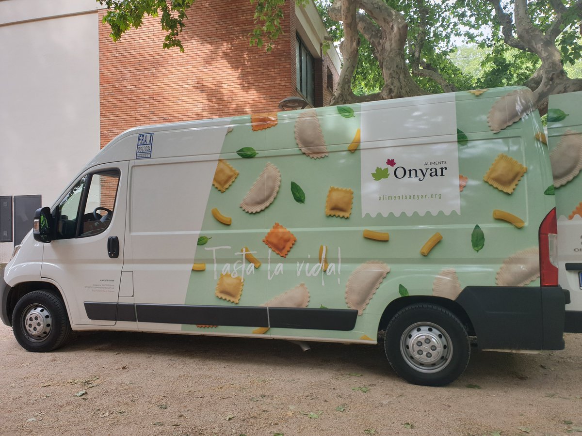 AlimentsOnyar's tweet photo. Ja fa uns dies que la nova imatge tenim als patés i les salses, també veureu el vehicle que transporta els nostres productes i, ara, per fi, els packagings de pasta i pizza estan quasi sortint del forn! #pastafrescaeco #pizzaeco #alimentseco #producteseco https://t.co/YOcIb3J9XD