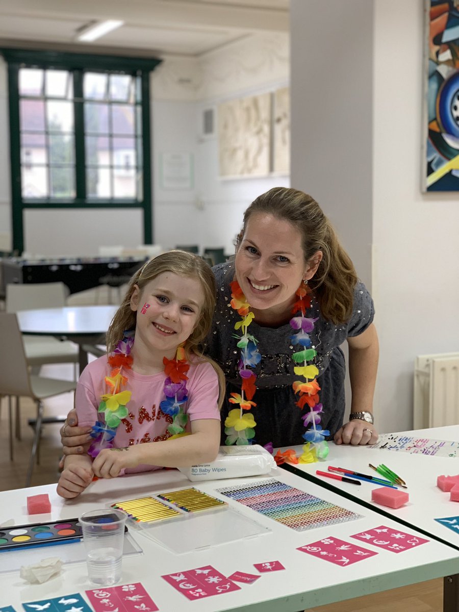 SHSParentsAssoc's tweet photo. Final preparations and we’re ready to #prepdisco. Bring your sunshine ☀️ 😎 🍉 🎶 https://t.co/qV9vj3SAYr