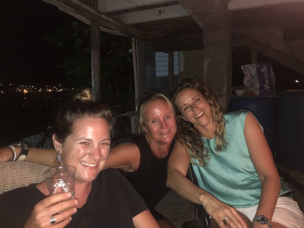 AngelaSails's tweet photo. Bye bye Antigua https://t.co/2Bx0HR9zic https://t.co/KA6AZ5Sw73