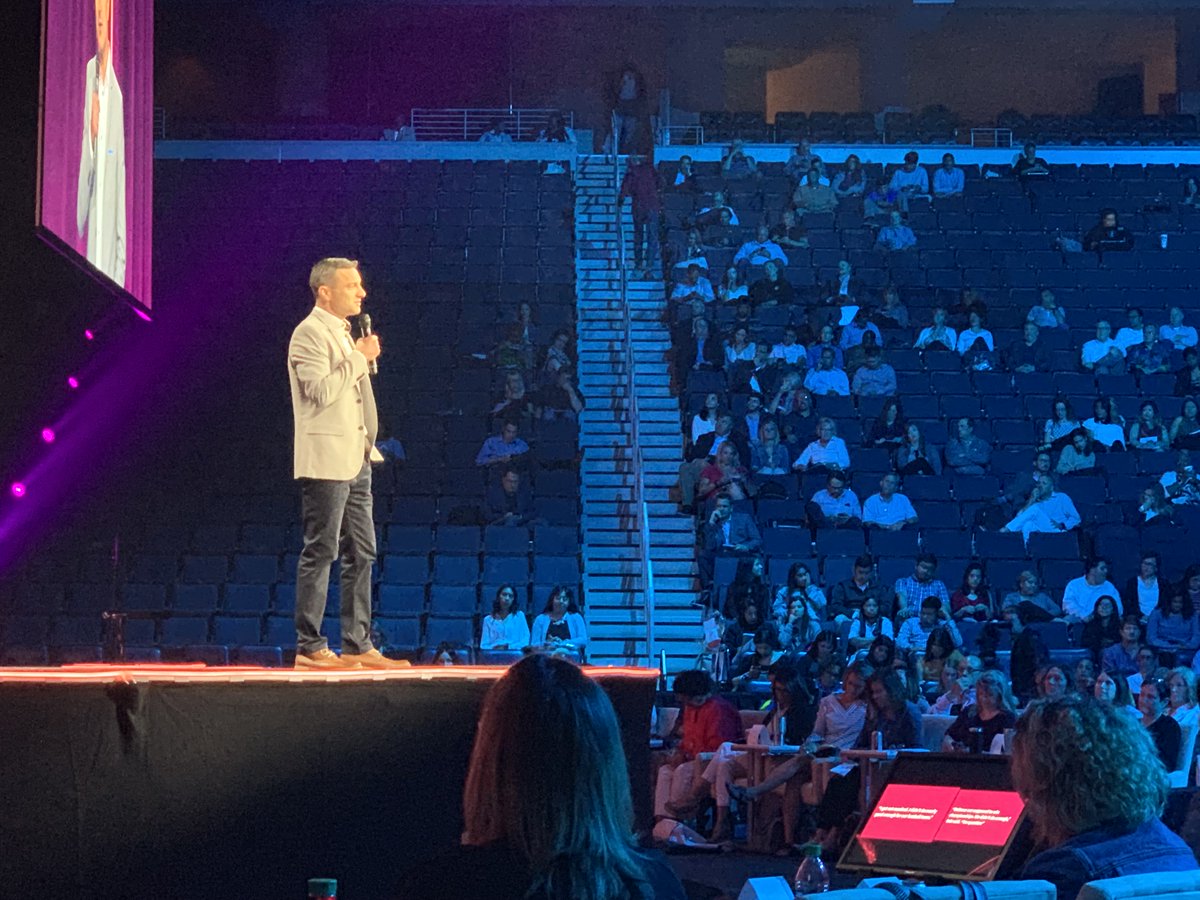 Leadercast's tweet photo. Closing out Session 2 is @CraigMSpringer! #Leadercast #healthyteams https://t.co/1J4kpYlY4r