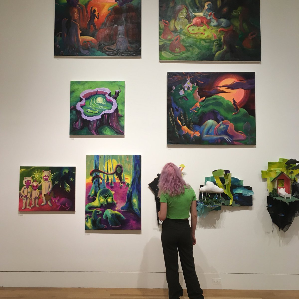 RVRHS_ArtPride's tweet photo. Students take to the streets of Philly spending time checking out the artwork @PAFAcademy for the 118th Annual Student Exhibition. Inspired by the talented student work! #ase2018 stay creative! https://t.co/1VO7lHWI6j