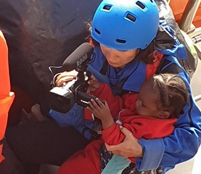 marcofurfaro's tweet photo. Ecco il " tremendo pericolo" che viene dal mare secondo #Salvini 
Un piccolo cucciolo, appena sbarcato a #Lampedusa 
E quindi no, i porti non sono chiusi per niente. Quella è la solita volgare propaganda d'odio.

#10maggio #MareJonio https://t.co/JTeZMXnK96