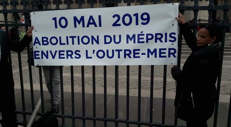 LE_CREFOM's tweet photo. Le 10 mai 2019 
Abolition du mépris envers les outremer
Sargasse 
Chlordecone France O 
Congés bonifiés.
Citée des outre-mers
#10mai #Pantheon https://t.co/yiZh2i1pRM