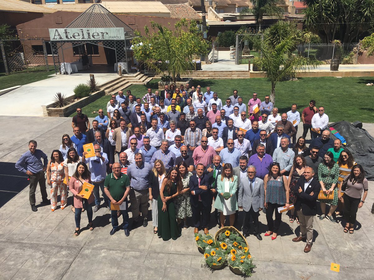 RevistaMercados's tweet photo. Y con esta foto de la familia @masbrocoli damos por finalizada la #AsambleaBrócoli2019. 🥦🥦🥦 https://t.co/yo9Kf7yaZ8