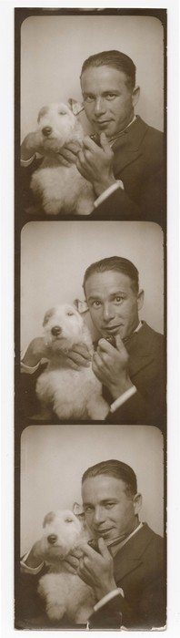 Kaptured_PB's tweet photo. The man behind the first photo booth.
And who better to put in the first photo than your dog.
We Stan animal lovers. https://t.co/KcUQxWkZFF