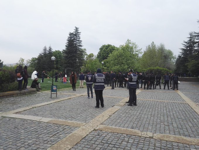 Resmi Twitter'da görüntüle