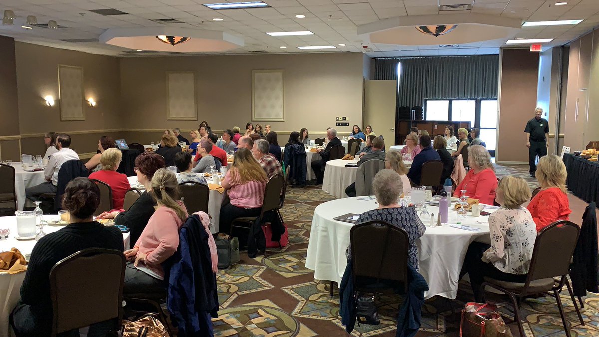 dandrus104's tweet image. Sharing the vision at BT library conference