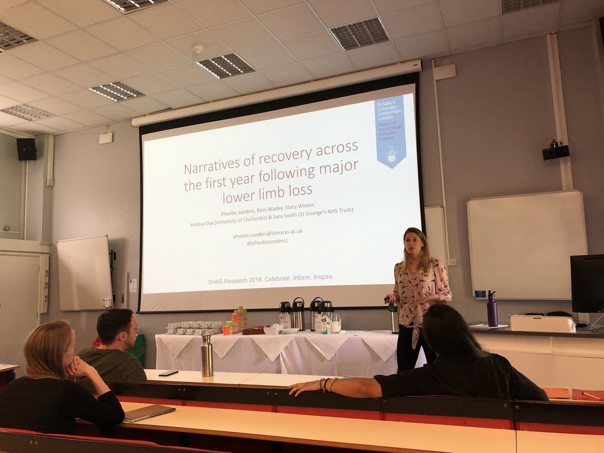 Fabulous work from @PhoebeSanders1 presenting today, and it’s a pleasure to carry on your research into improving the wellbeing on individuals who have undergone a major lower limb amputation! @YourStMarys @StMarysSHAS #SHASResearch
