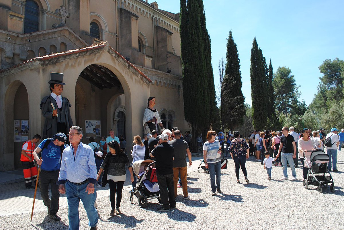 La proposta d' <a href="/EscolapiesSBD/">Escolàpies Sabadell</a> pel #capdesetmana 👇🏻
#Sabadell celebra dilluns l'Aplec de la Salut i el cap de setmana s'omple d'activitats relacionades amb aquesta festivitat. Tallers, visites guiades, esports... Bon Aplec a tothom! Tot el programa a 👉🏻ow.ly/INKh50u6jpe