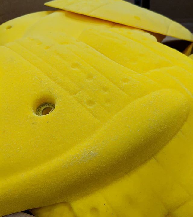 ClimbBasecamp's tweet image. Happy Fri-yay!
.
We can't wait to get these new holds on the wall for you!!
.
#climbing
#bouldering
#rockclimbing
#indoorclimbing
#climb
#routesetting
#newholds
#holdporn
#setterlife
#pullingplastic bit.ly/2Vsxi0t