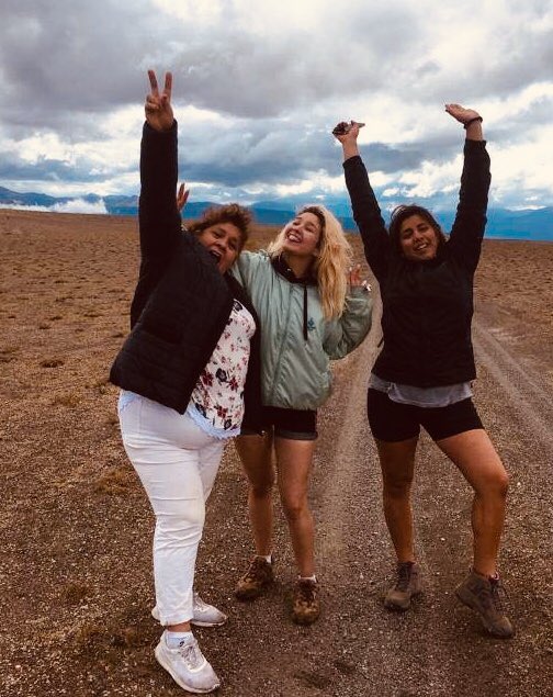 QuinteroCerna's tweet photo. #MiMamaEsLaMejorMG  mi mamá es mi sol y que nunca me falte su luz !!! ❤️🙆🏼‍♀️🌞 te amo mamá ❤️🌹 https://t.co/lp5W4H11oj