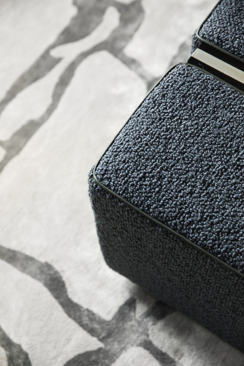 Silk-bamboo carpets were created bespoke by <a href="/ConceptHandtuft/">Concept Hand Tufting</a>, where we hand-selected each individual tuft within the organic design to ensure the largest element within the space felt unique to the client whilst unifying the space as a whole. rachelusherinteriordesign.com/united-by-desi…