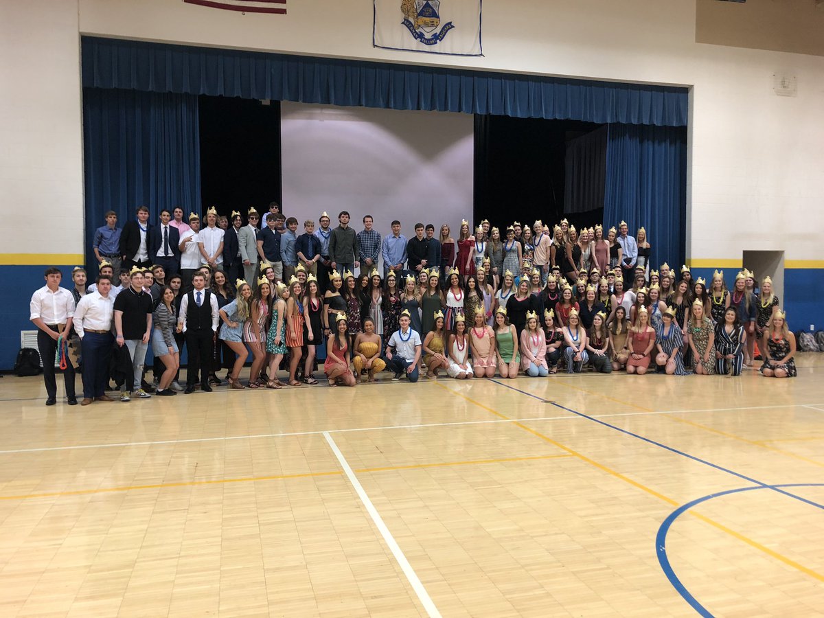 #lastday thank you SHS. it’s been a great 4 years💙💛