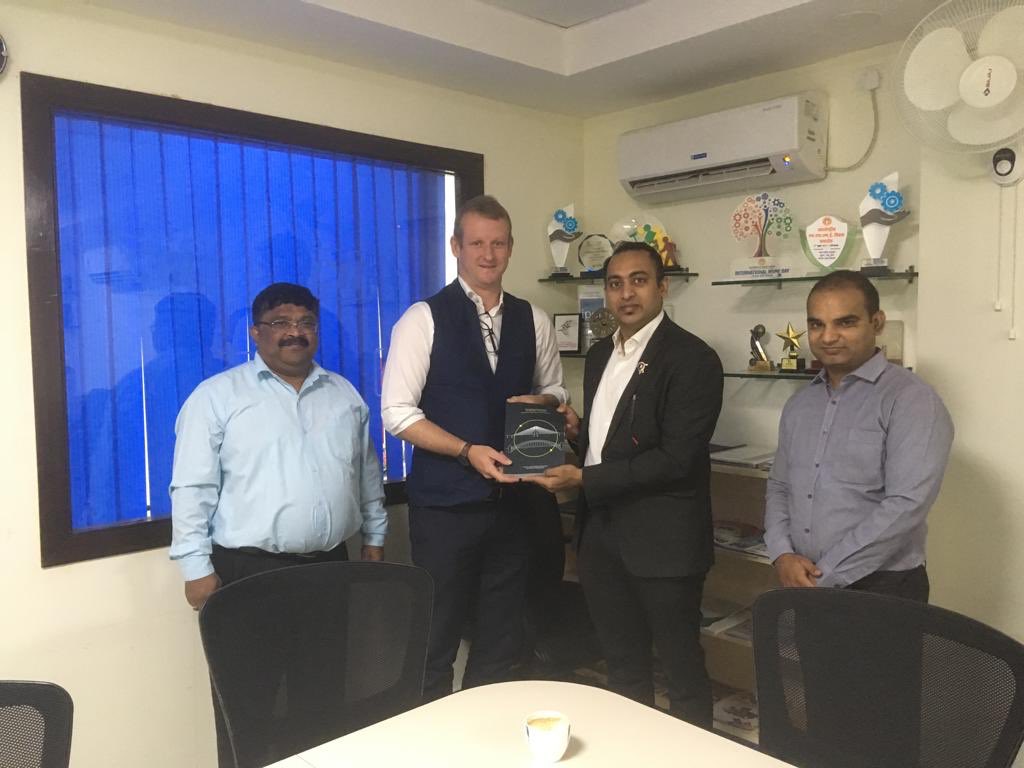 AusDHCIndia's tweet photo. Rewarding meeting with the team at CII #MadhyaPradesh, Animesh Jain and Ankur Pramal, to discuss 🇮🇳-🇦🇺economic, trade and business ties and opportunities #IES2035 https://t.co/eGcmEeYq85