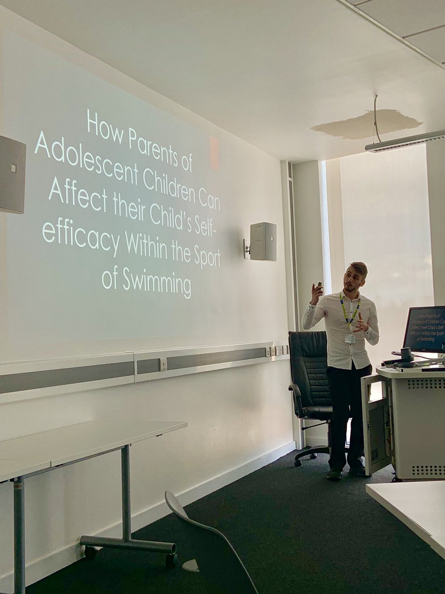 LJMUSportCoach's tweet photo. Another full room listening to @LJMUSportDev 3rd year student &amp; City of Liverpool Swim Coach-  Dave Tredall.... 🙌🏽🏊🏻‍♂️ so how do parents effect self efficacy in swimming....

#PoS2019 #swimming #parents #selfefficacy https://t.co/5yVZgvzGTJ
