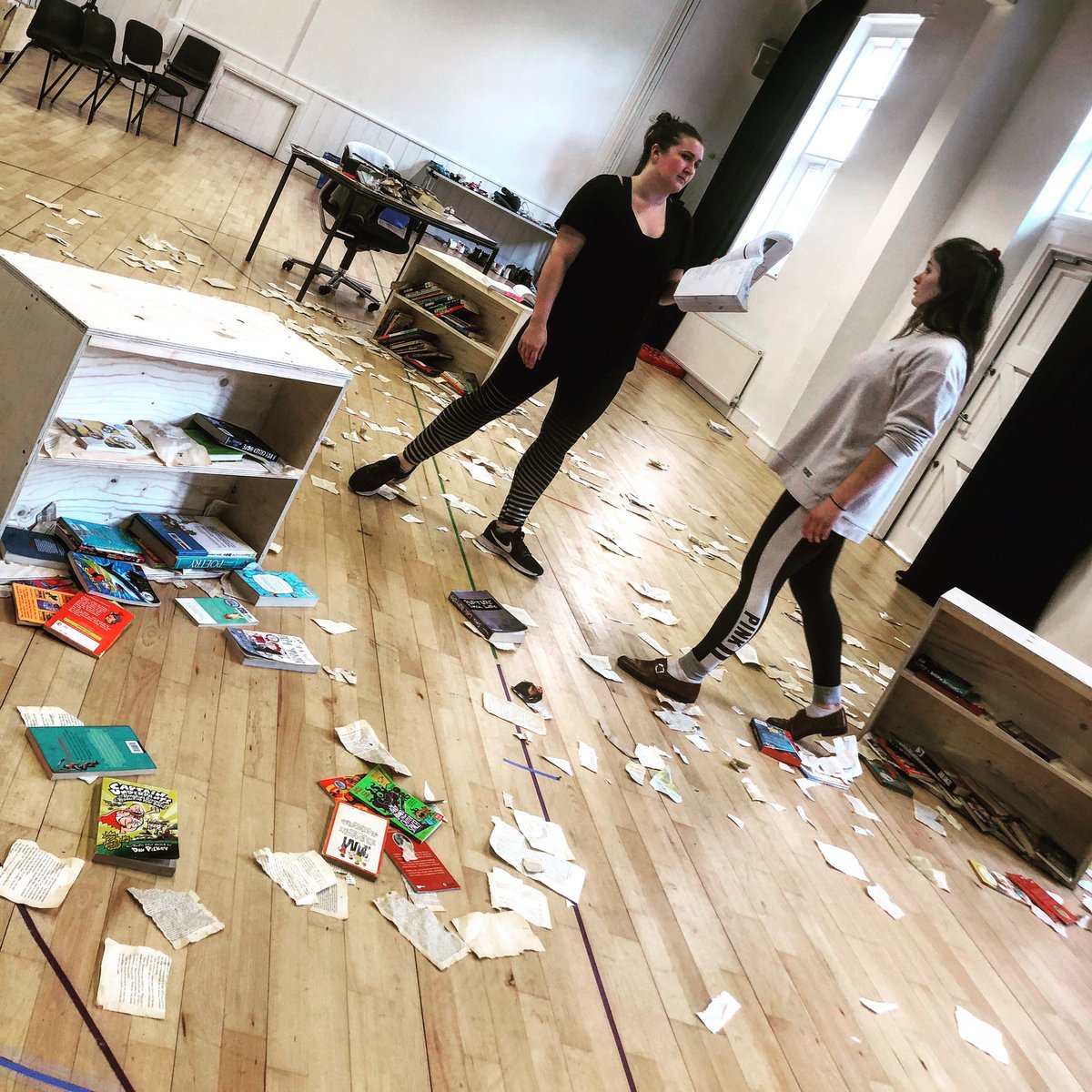 AdamLenson's tweet photo. Happy Friday from ‘Into The Woods’ rehearsals @CSSDLondon #library #books #pages https://t.co/TiG2zgI4Um